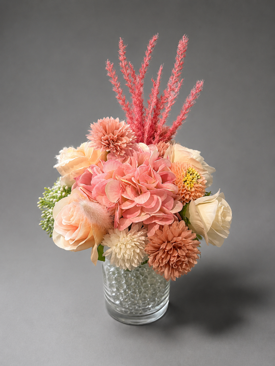 Custom floral centerpiece by Semberlee Floral Designs